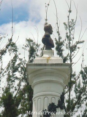 Monumento de la Columna. Primer Monumento al Libertador, Sim�n Bol�var