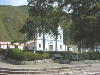 Plaza de Mucurub�, M�rida, Venezuela